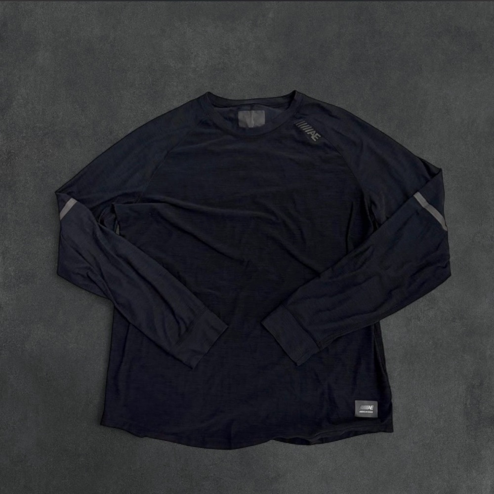 American Eagle Black Long Sleeve